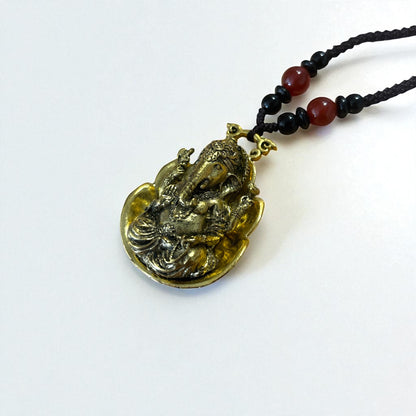 Collar Amuleto Ganesha Dorada