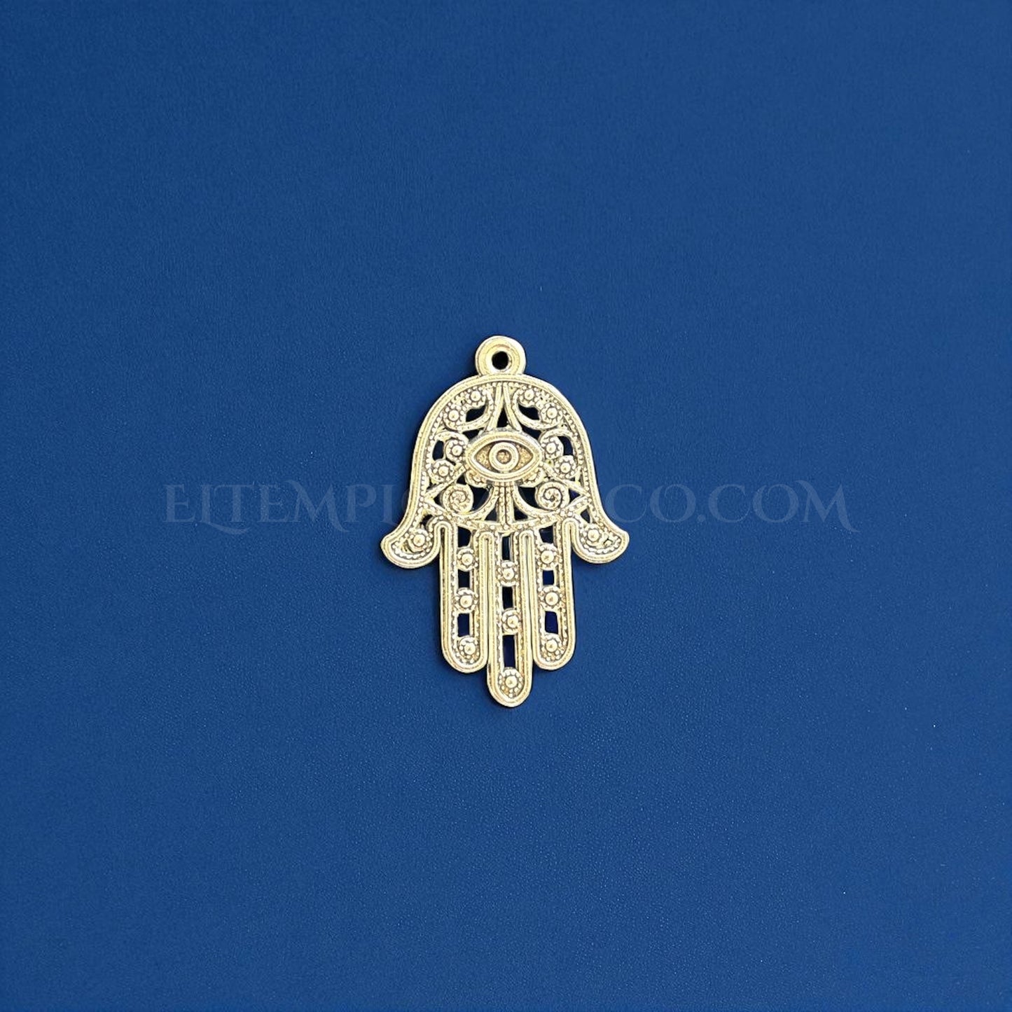 Mano de Fátima hacia abajo (42 x 28 mm.)  Incluye collar de Cordón